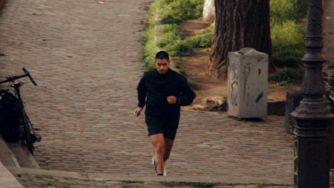 nike running - the waiter