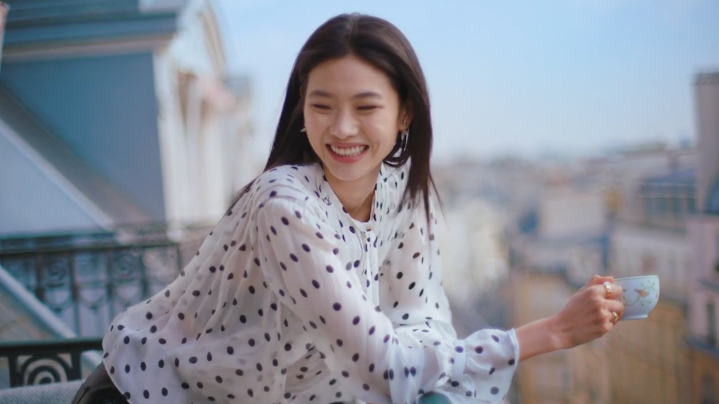 louis vuitton - portrait de hoyeon Jung