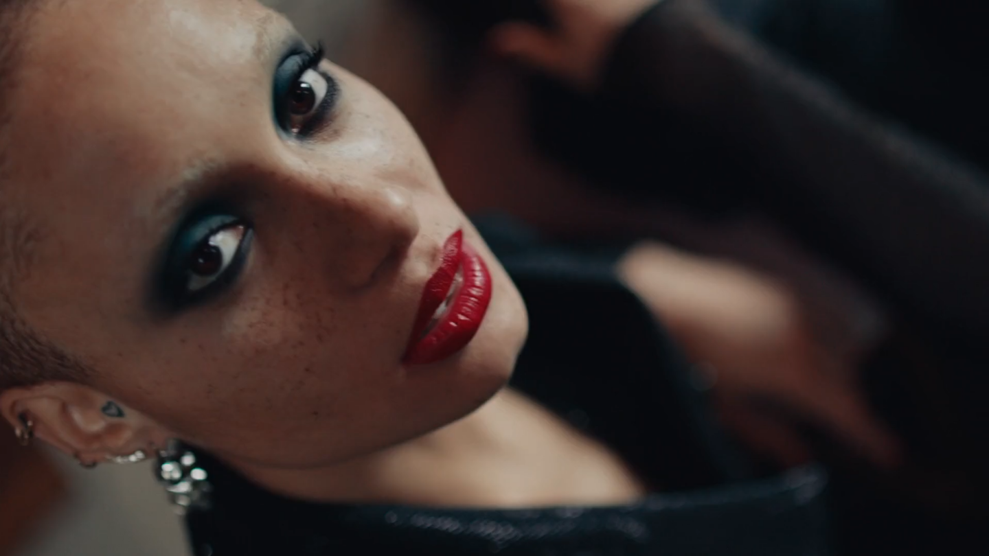revlon - live boldly